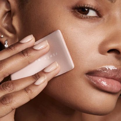 Fenty Beauty Mini Invisimatte Instant Setting + Blotting Powder