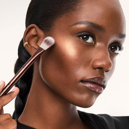 Hourglass No. 16 Highlighter Brush
